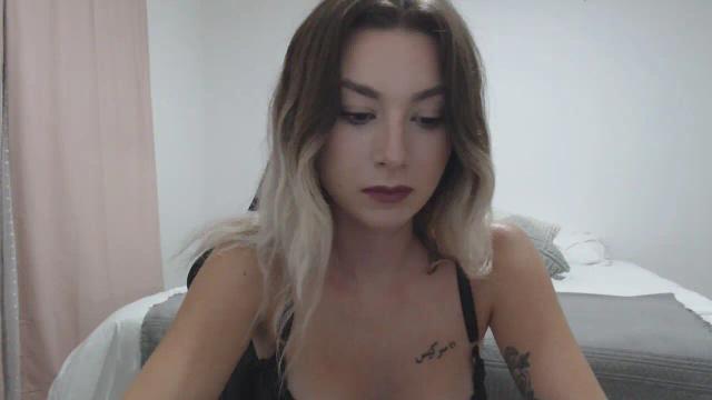 Image 4 of Youngsweetaria Stream on Streamate on 3 months ago