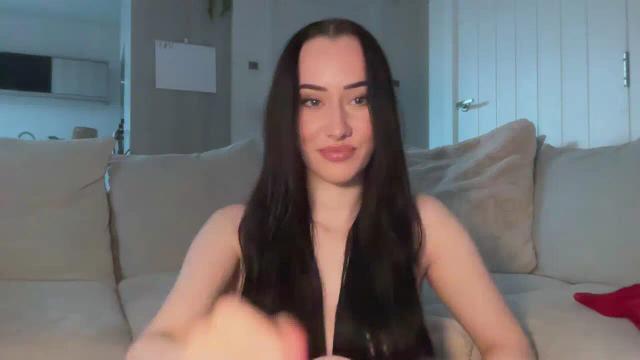 Image 5 of ZaraHartUK Stream on Streamate on 20 days ago