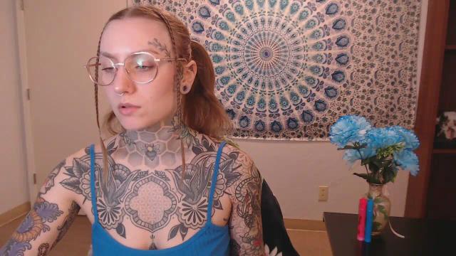 Image 4 of lovelylavender88 Stream on Streamate on 1 month ago