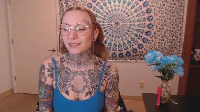 Image 8 of lovelylavender88 Stream on Streamate on 1 month ago