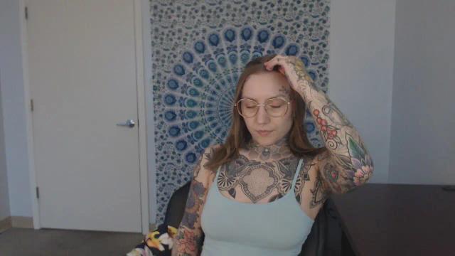 Image 6 of lovelylavender88 Stream on Streamate on 24 days ago