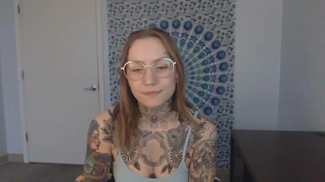 Image 9 of lovelylavender88 Stream on Streamate on 24 days ago