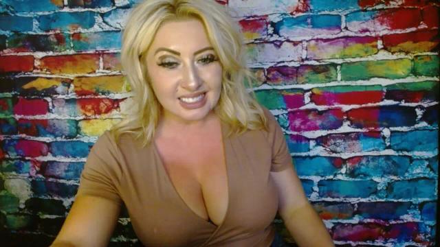 Image 11 of mandy18lane Stream on Streamate on 22 days ago